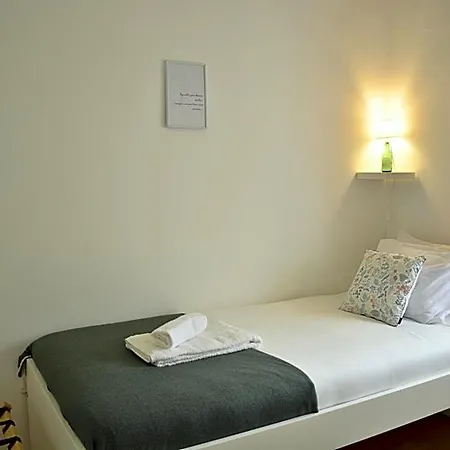 Nature Et Al House - Casa Uso Exclusivo E Jardim - Little Farm Bed & Breakfast 4*
